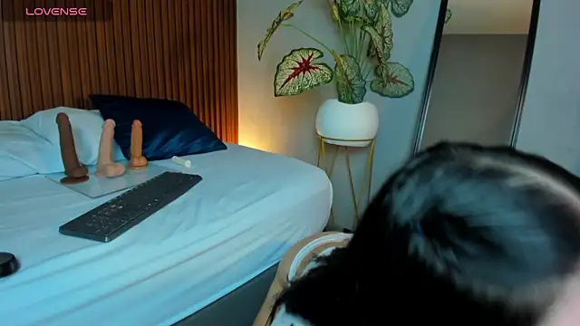 cristina gallardo online show from March 2026 02:18:01 AM