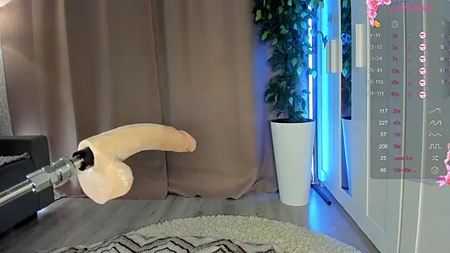 Juicy Vikki online show from November 2025 12:21:01 PM