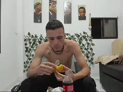 Latins Boss online show from April 2026 12:06:02 AM