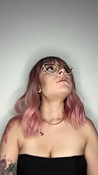 alesziarose online show from November 2025 05:35:01 PM