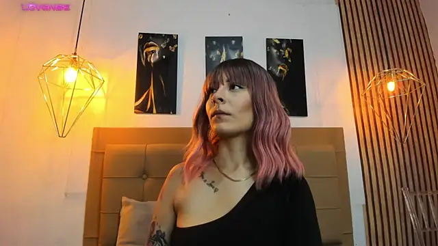 alesziarose online show from November 2025 07:08:01 PM