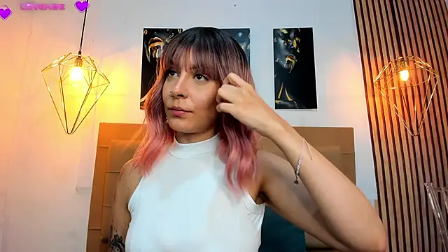 alesziarose online show from September 2025 08:11:01 PM