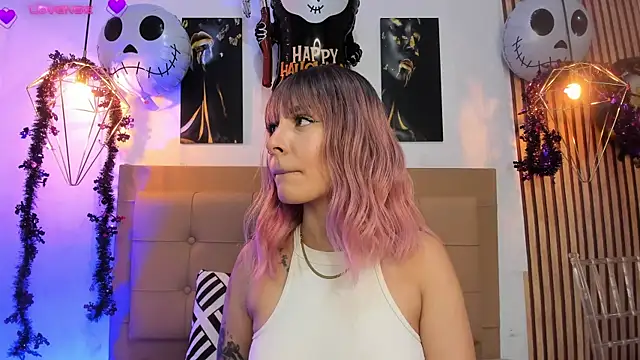 alesziarose online show from October 2025 07:26:02 PM