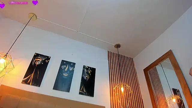 alesziarose online show from October 2025 07:29:01 PM