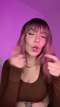 alesziarose online show from November 2025 06:19:02 PM