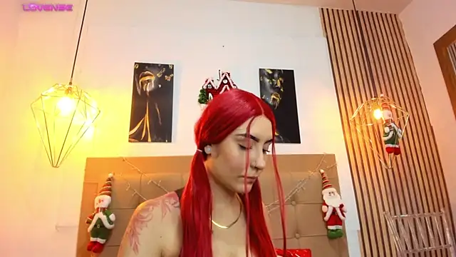 alesziarose online show from November 2025 07:47:01 PM