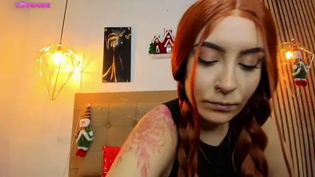 alesziarose online show from December 2025 07:23:02 PM