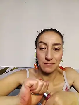 Snapshot of Oriana111 chatting on June 2026 03:33:02 AM Oriana111 online show from June 2026 03:33:02 AM