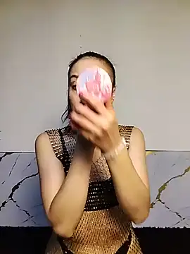 Oriana111 online show from May 2026 03:17:02 AM