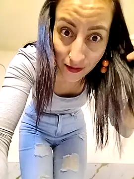 Oriana111 online show from May 2026 02:58:01 AM
