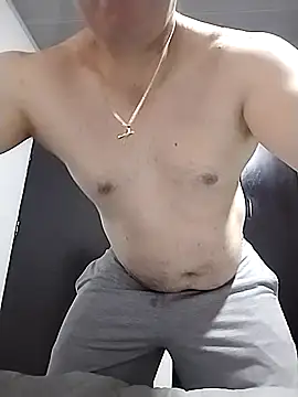 BigCristh79 online show from October 2025 07:48:02 PM