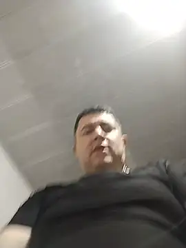 BigCristh79 online show from May 2026 01:30:01 PM