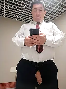 BigCristh79 online show from November 2025 08:14:01 AM