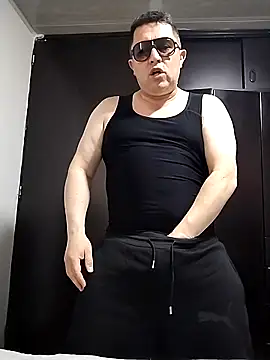 BigCristh79 online show from February 2026 02:03:01 PM