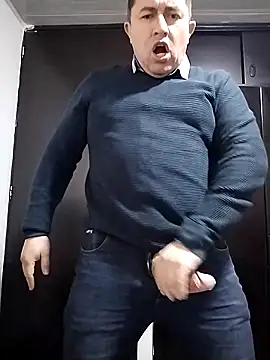 BigCristh79 online show from March 2026 01:22:01 PM