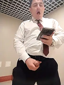 BigCristh79 online show from April 2026 02:16:01 AM