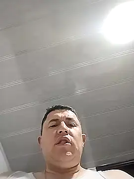 BigCristh79 online show from November 2025 08:56:02 PM