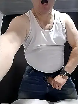 BigCristh79 online show from October 2025 12:25:02 PM