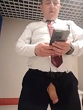 BigCristh79 online show from March 2026 06:07:01 AM