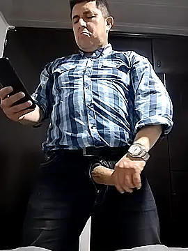 BigCristh79 online show from October 2025 08:20:02 PM
