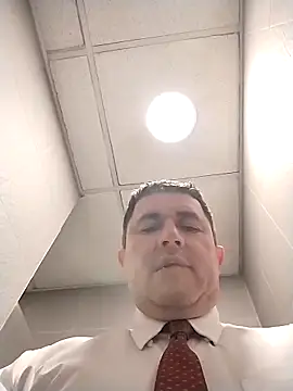 BigCristh79 online show from April 2026 11:52:02 PM