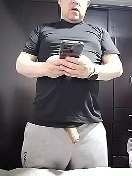 BigCristh79 online show from January 2026 06:48:02 PM