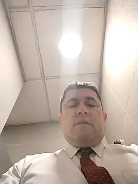 BigCristh79 online show from April 2026 07:34:01 AM