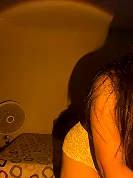 effie castroo online show from September 2025 01:52:02 AM