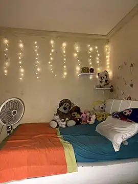 effie castroo online show from November 2025 09:41:01 PM