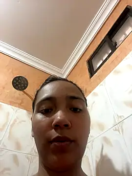 effie castroo online show from December 2025 07:19:01 PM