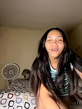 effie castroo online show from September 2025 02:28:02 AM