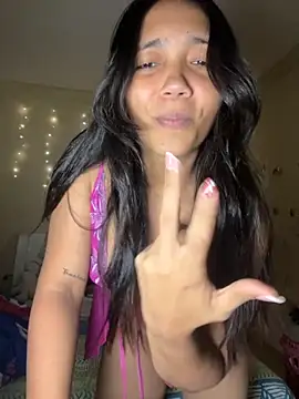 effie castroo online show from September 2025 02:21:02 AM