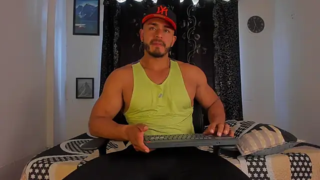 magnusclark online show from December 2025 06:09:02 PM