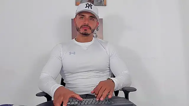 magnusclark online show from June 2026 07:07:02 PM