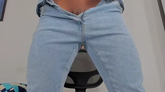 magnusclark online show from April 2026 07:20:01 PM