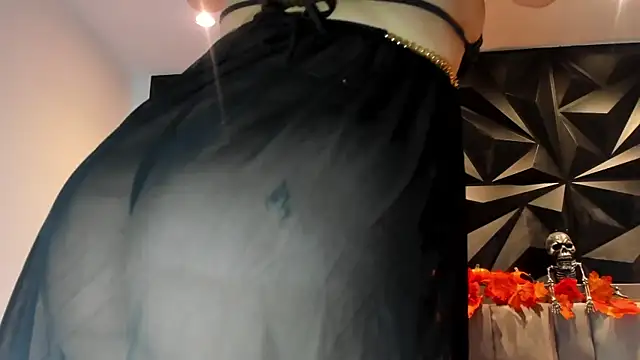 megan whitee   online show from October 2025 02:30:02 AM