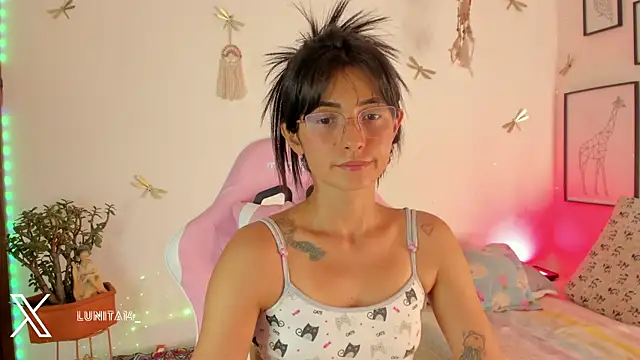 Snapshot of princessluna_19 chatting on June 2026 10:07:02 PM princessluna 19 online show from June 2026 10:07:02 PM