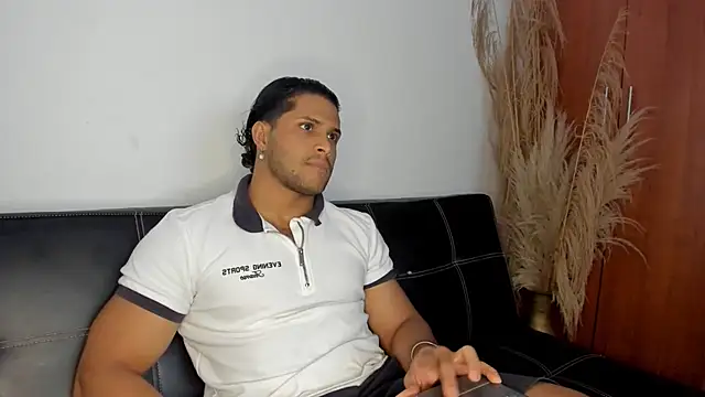 Evansdark1 online show from February 2026 10:50:02 PM