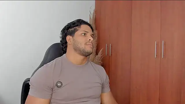 Evansdark1 online show from April 2026 10:16:01 PM