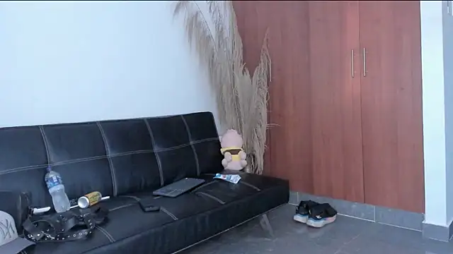 Evansdark1 online show from December 2025 10:32:02 PM