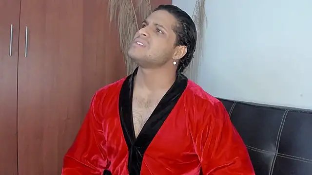 Evansdark1 online show from December 2025 12:32:01 AM