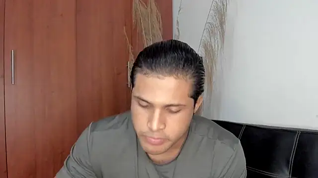 Evansdark1 online show from October 2025 01:38:01 AM
