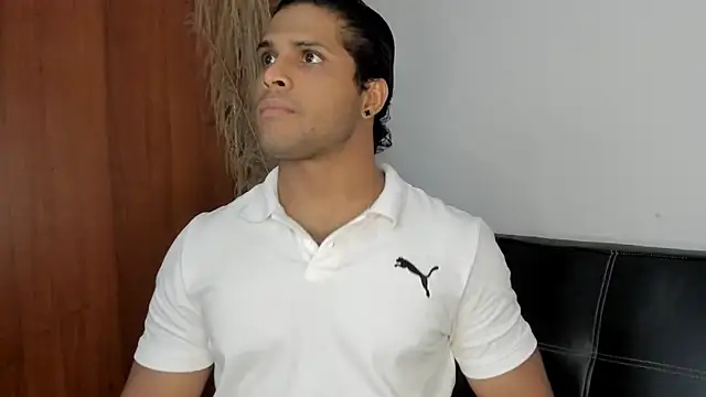 Evansdark1 online show from October 2025 11:45:02 PM