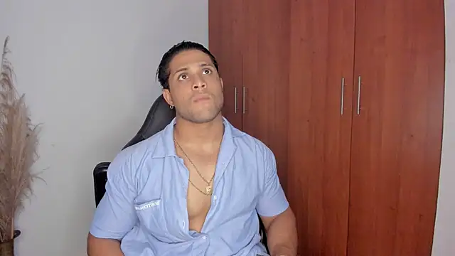 Evansdark1 online show from March 2026 11:28:01 PM