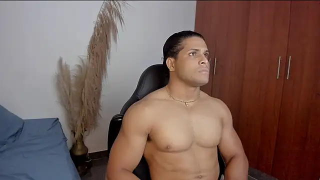Evansdark1 online show from May 2026 11:48:02 PM