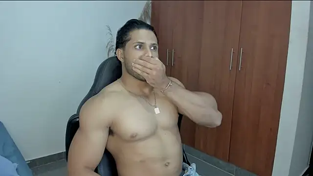 Evansdark1 online show from May 2026 10:52:03 PM