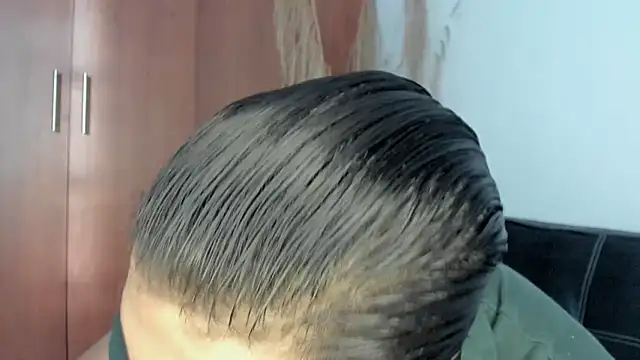 Evansdark1 online show from December 2025 09:47:01 PM