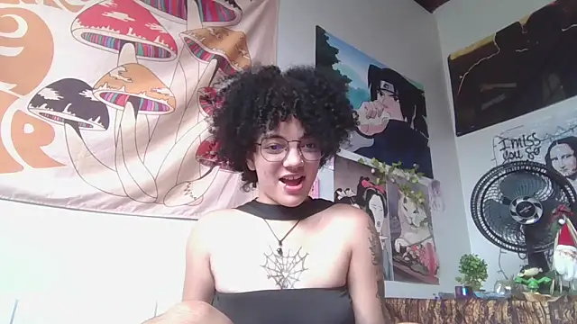 Snapshot of CamillyBlum chatting on March 2026 03:03:01 PM CamillyBlum online show from March 2026 03:03:01 PM