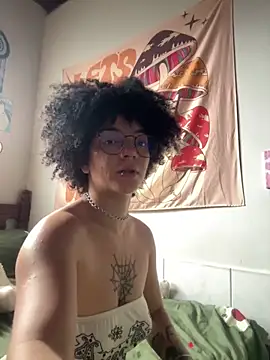 Snapshot of CamillyBlum chatting on March 2026 07:43:02 PM CamillyBlum online show from March 2026 07:43:02 PM