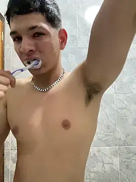 Snapshot of RobinLenoxx chatting on October 2025 08:42:02 PM RobinLenoxx online show from October 2025 08:42:02 PM